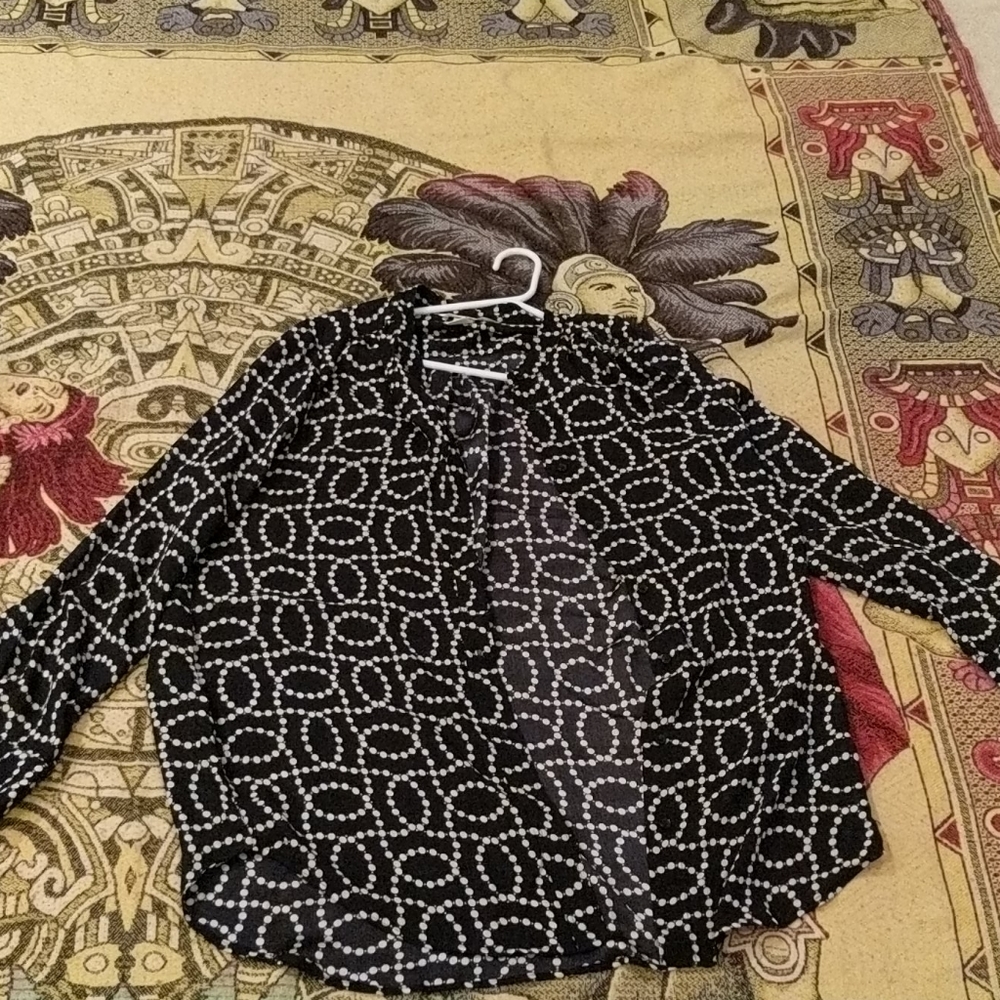H&M Shirt - Picture 1 of 3